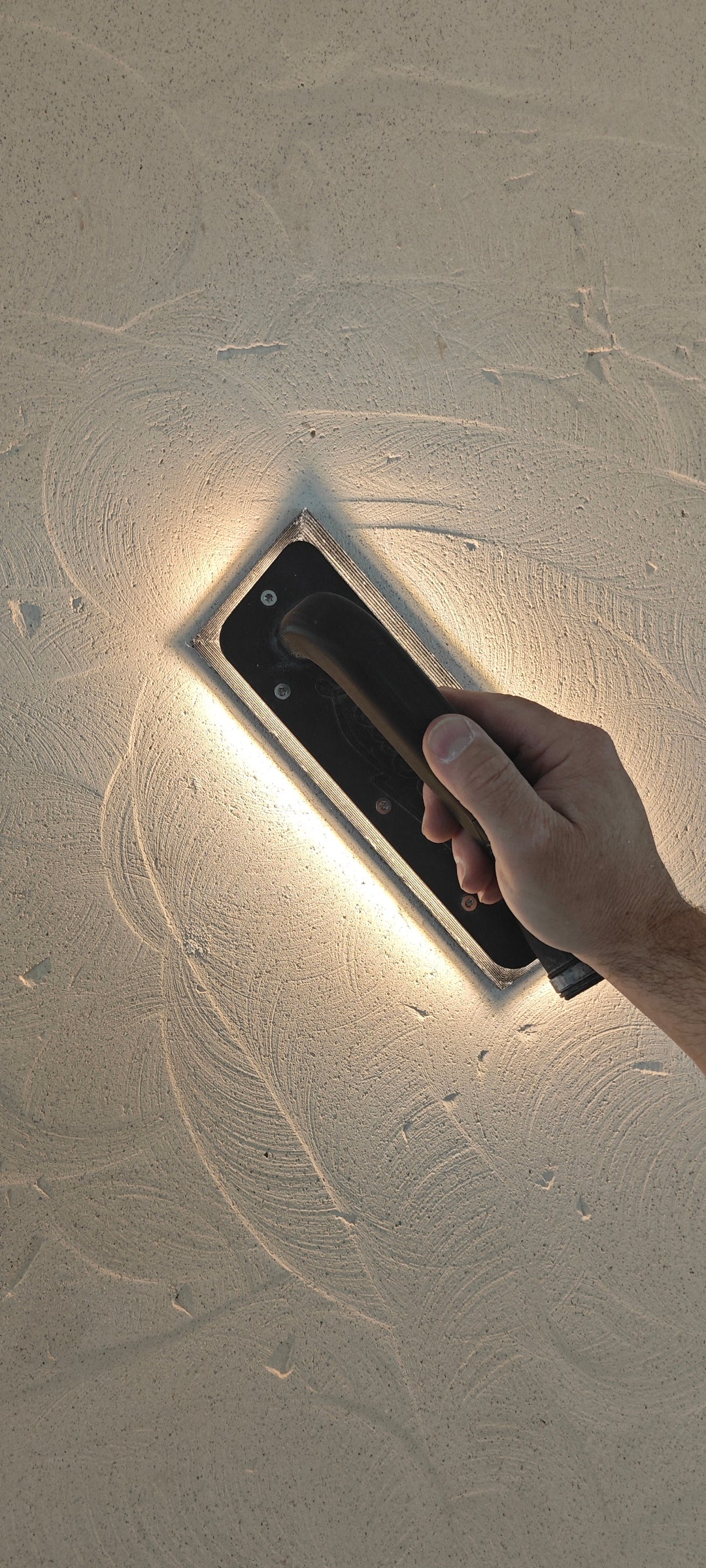 Ledscan Handschleifer mit Beleuchtung und Absaugung